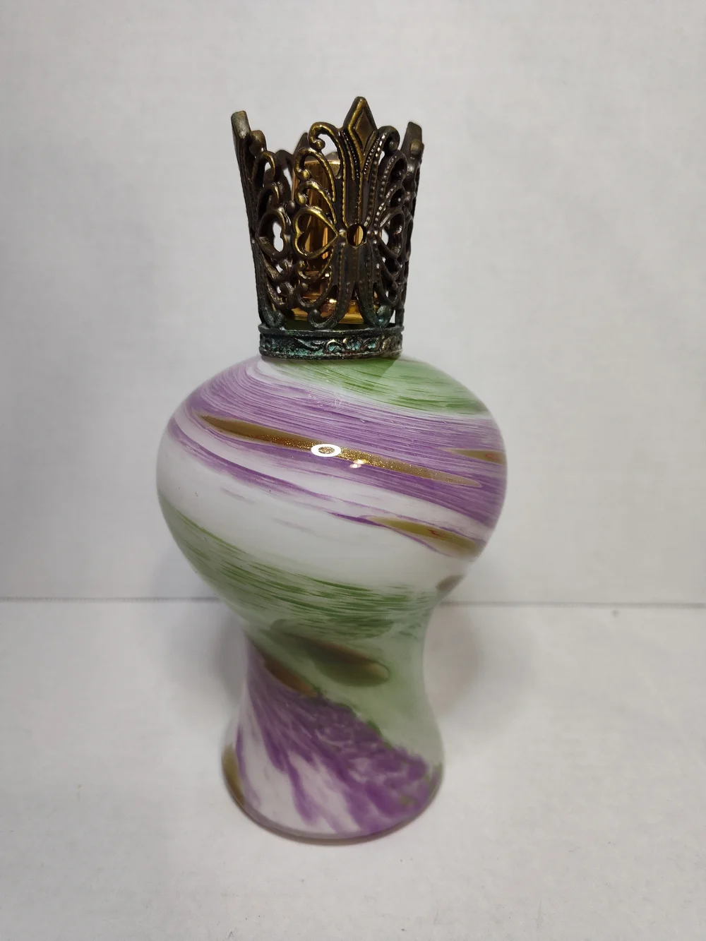 Queen of Mardi Gras Blown Art Glass Oil Fragrance Lamp 2004-2009 By LA TEE DA
